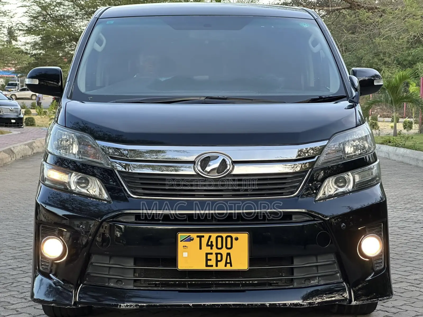 Toyota Vellfire 2013 Black