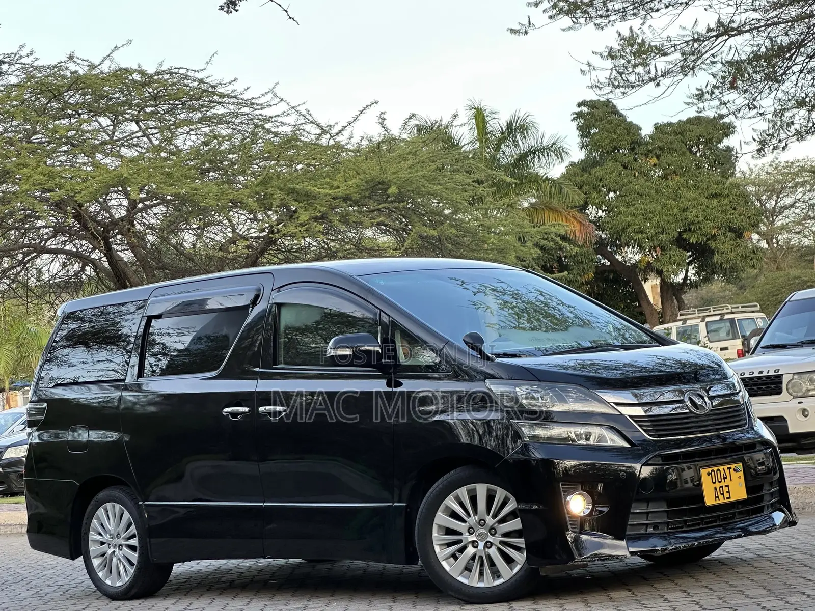 Toyota Vellfire 2013 Black