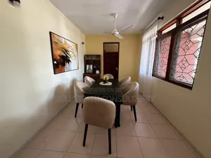14bdrm House in Mikocheni for rent