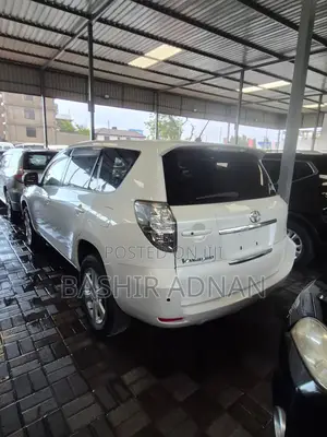 Toyota Vanguard 2009 White