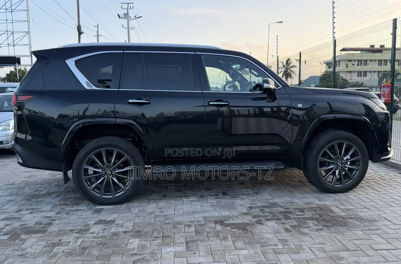 Lexus LX 2024 Black