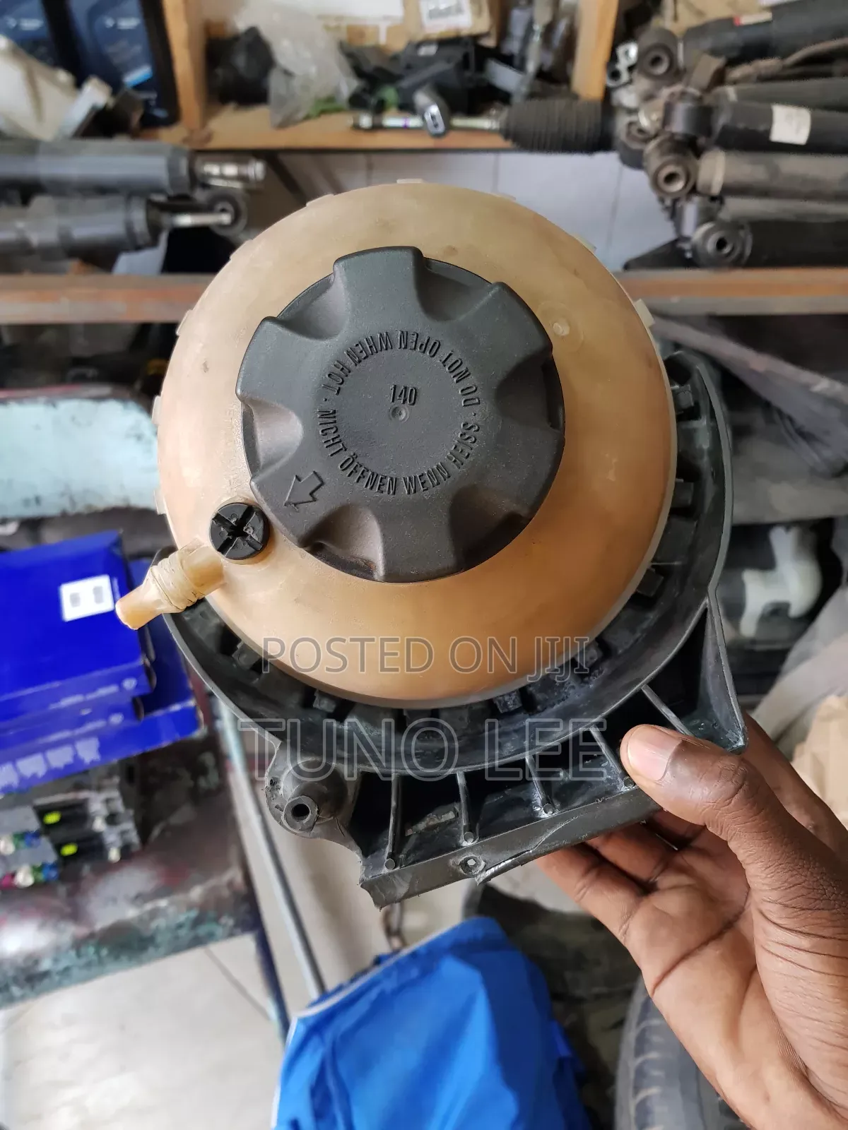 BMW Expansion Tank