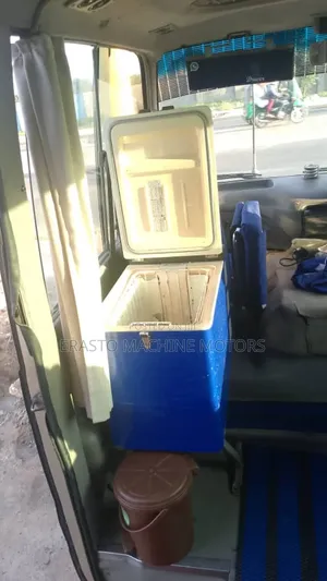 Toyota Coaster 2004 Gold