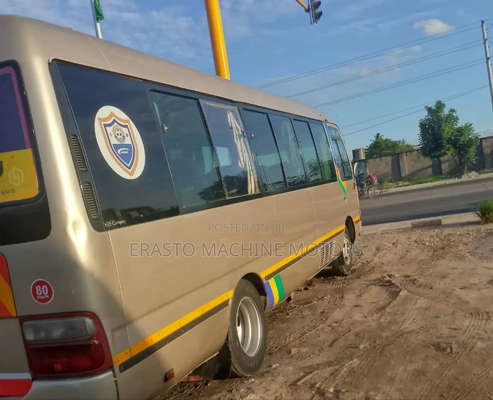 Toyota Coaster 2004 Gold