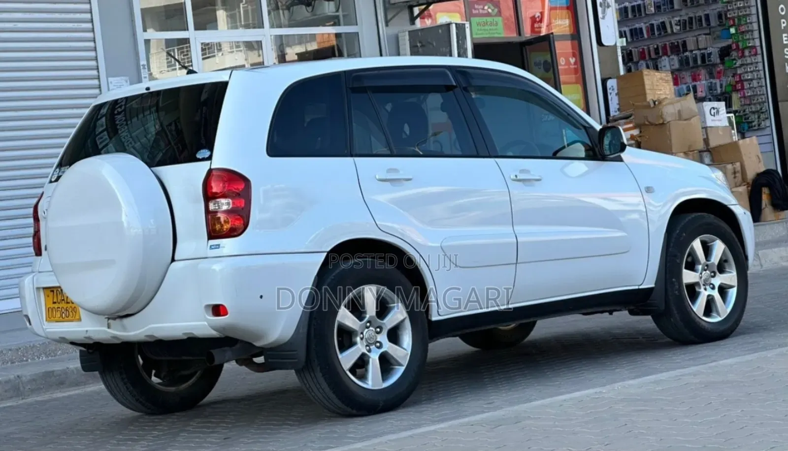 Toyota RAV4 2004 White