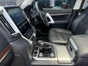 Toyota Land Cruiser 2019 Gray