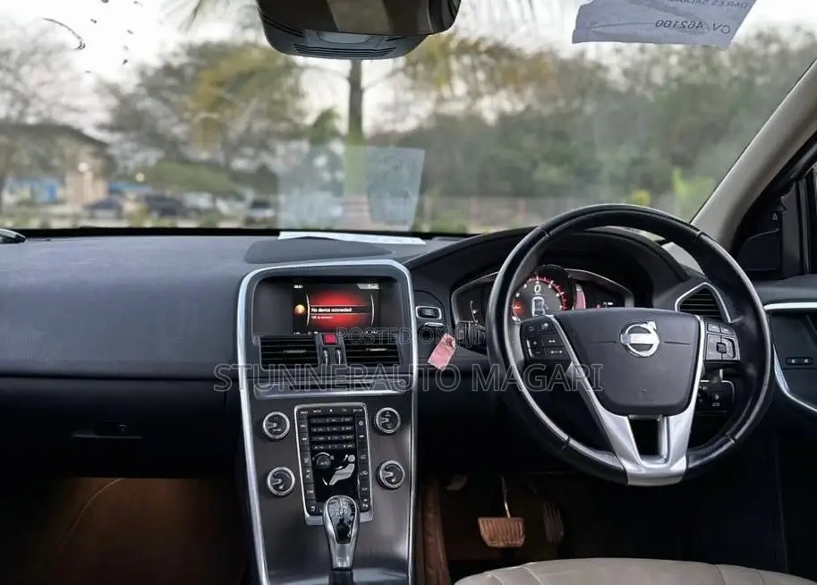 Volvo XC60 2014 White