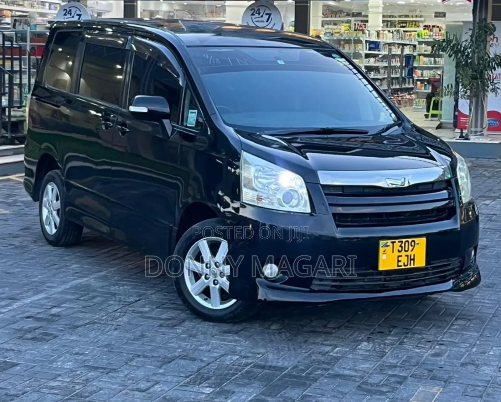 Toyota Noah 2008 Black