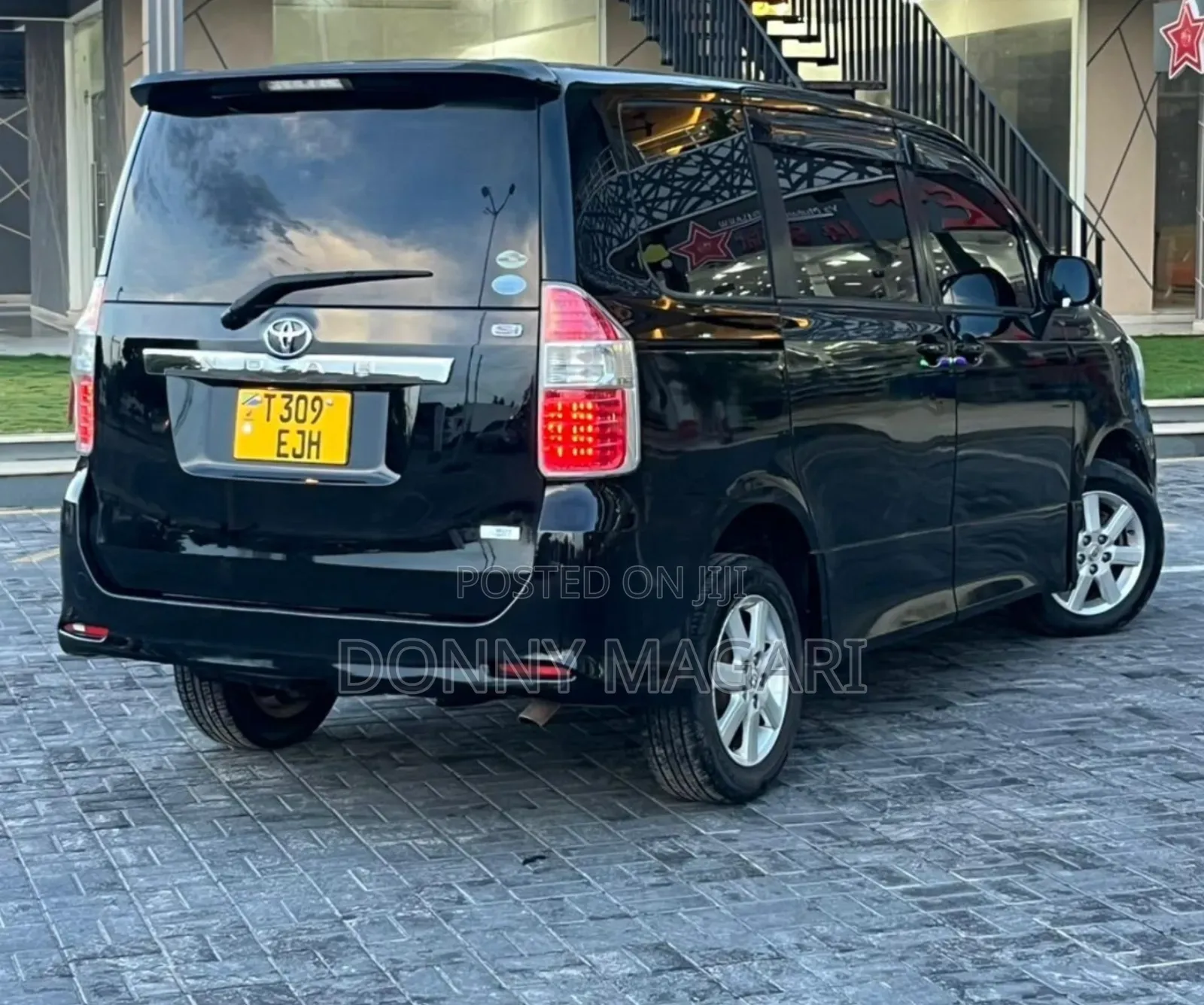 Toyota Noah 2008 Black
