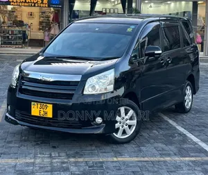 Toyota Noah 2008 Black