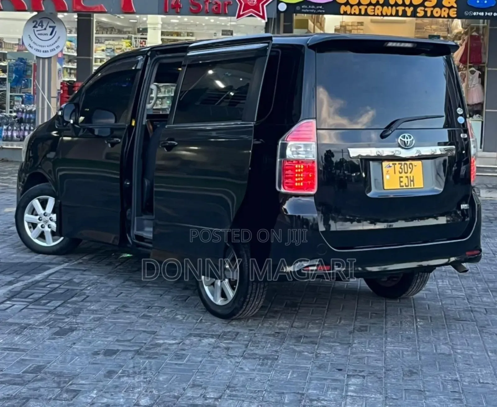 Toyota Noah 2008 Black