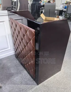 Classic Reception Desk