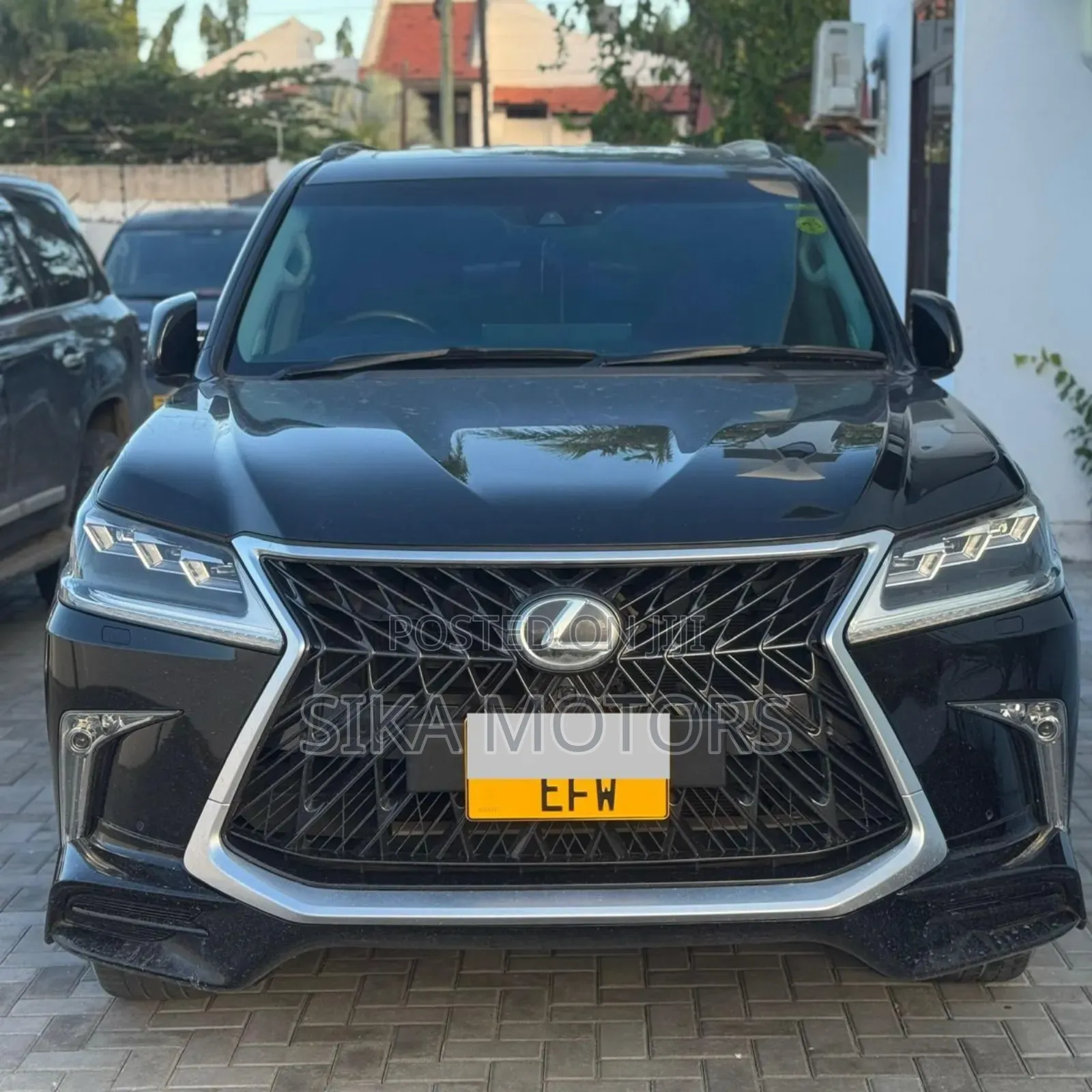 Lexus LX 570 AWD 2016 Black