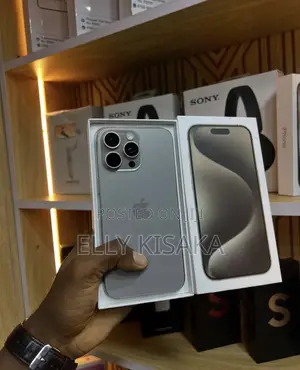 New Apple iPhone 15 Pro Max 256 GB Silver