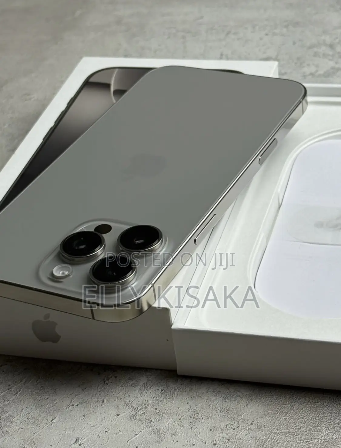 New Apple iPhone 16 Pro Max 256 GB Gray