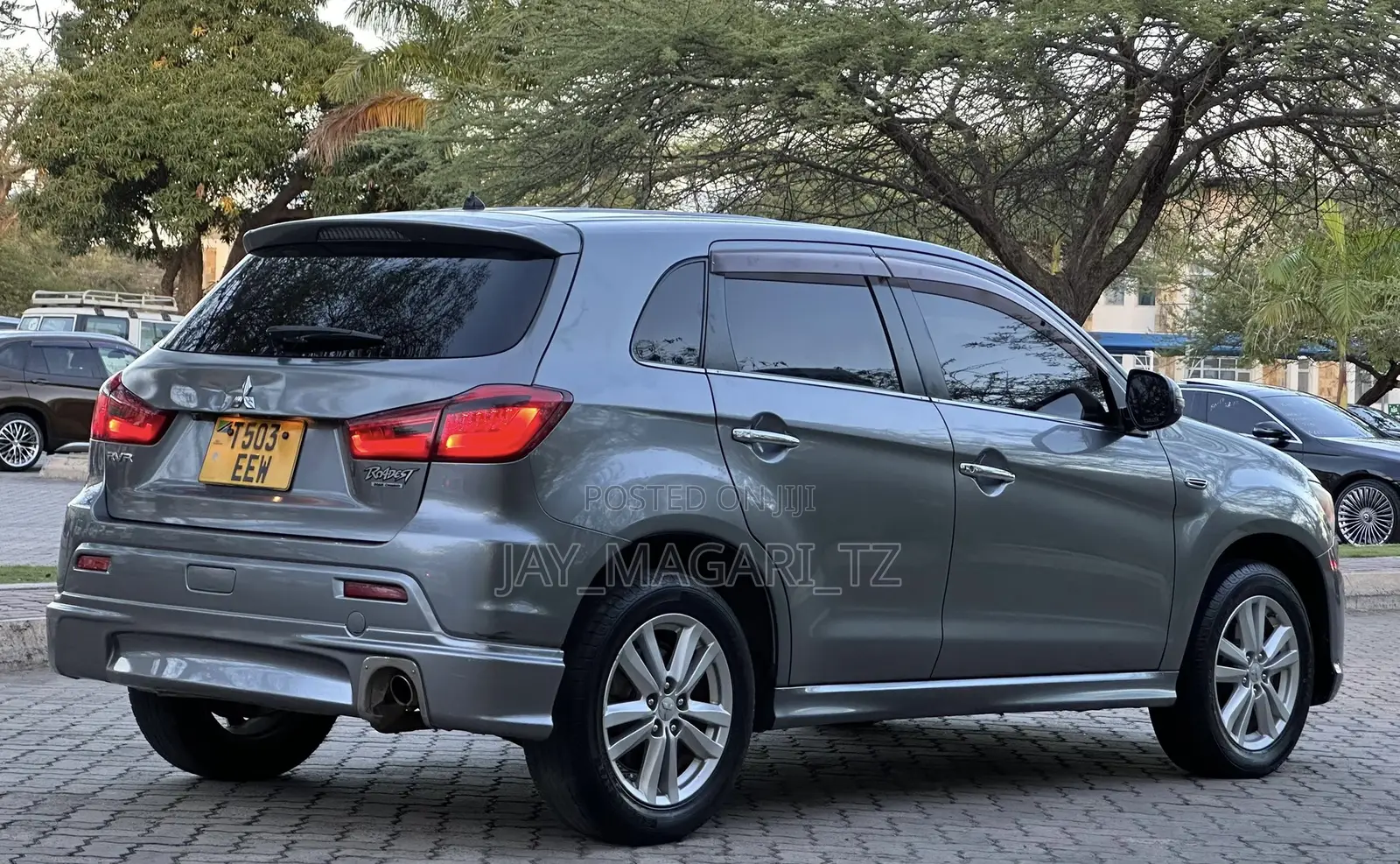 Mitsubishi RVR 2013 Gray