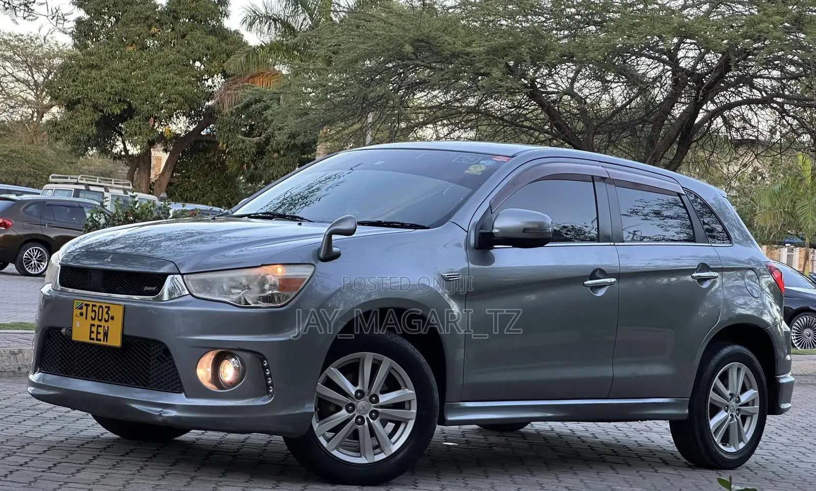 Mitsubishi RVR 2013 Gray
