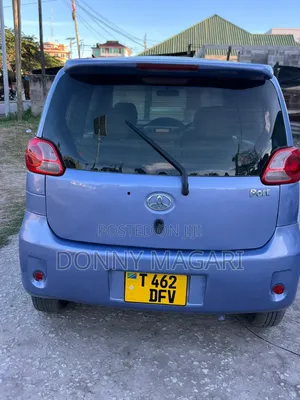 Toyota Porte 2005 Blue