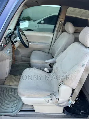 Toyota Porte 2005 Blue