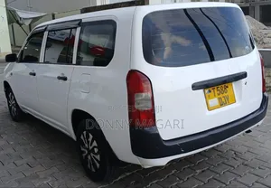 Toyota Probox 2005 White