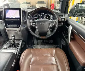 Toyota Land Cruiser 4.6 V8 ZX 2020 Black