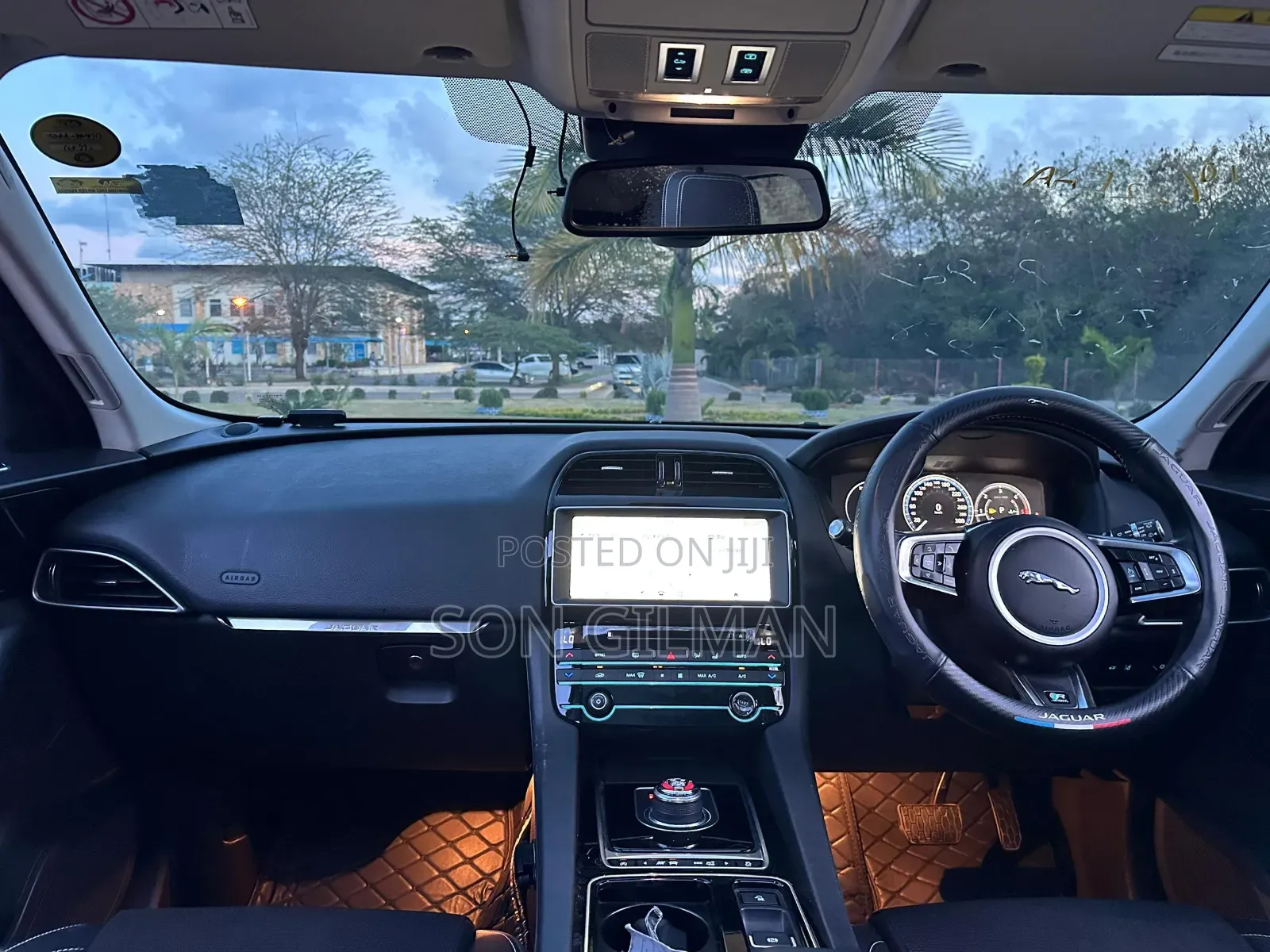 Jaguar F-Pace 2017 Black