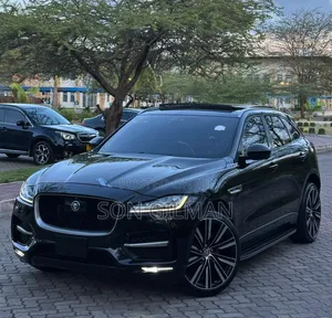 Jaguar F-Pace 2017 Black