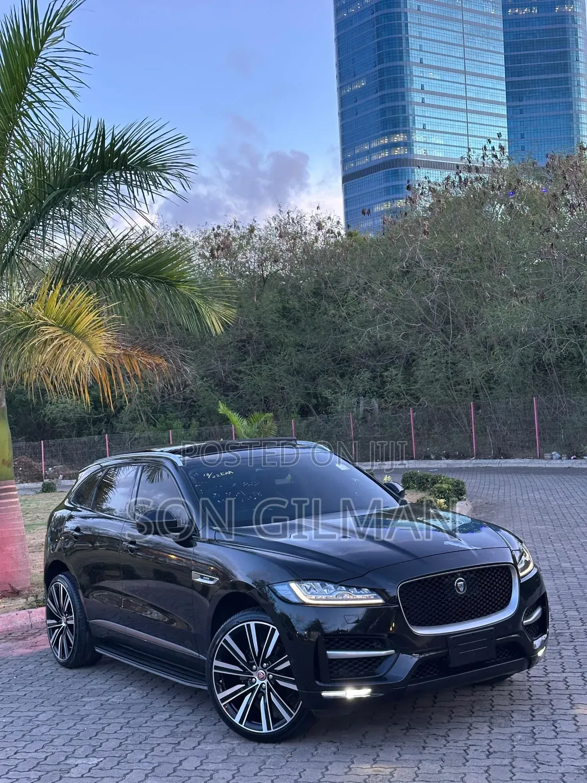 Jaguar F-Pace 2017 Black