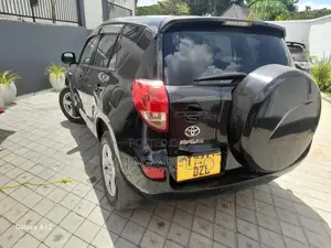 Toyota RAV4 2010 Black