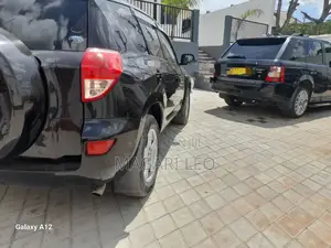 Toyota RAV4 2010 Black
