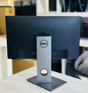 Dell 24" Adjustable Monitor Ips P2419h Led-Backlit LCD Monitor - 24