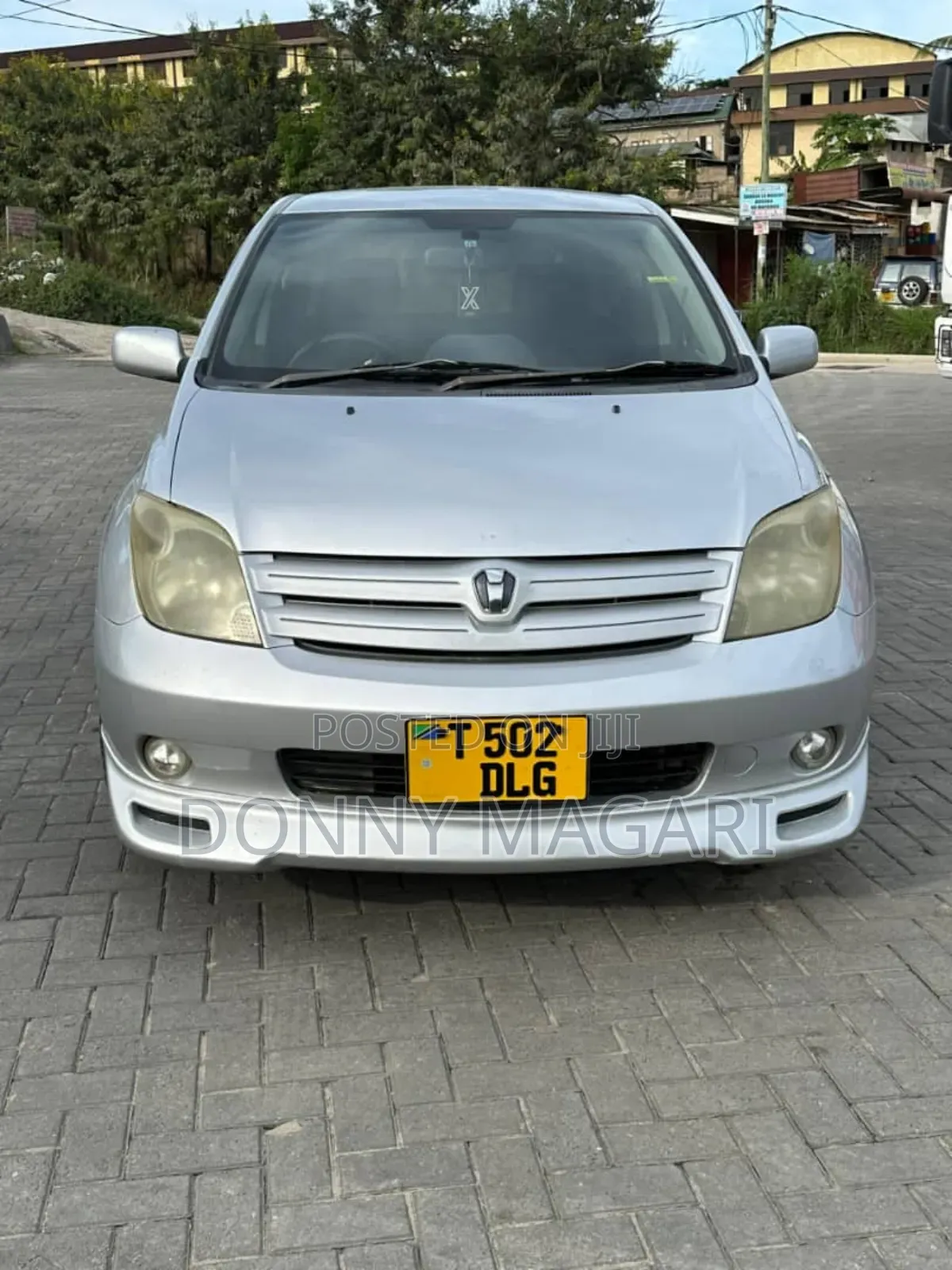 Toyota IST 2005 Silver