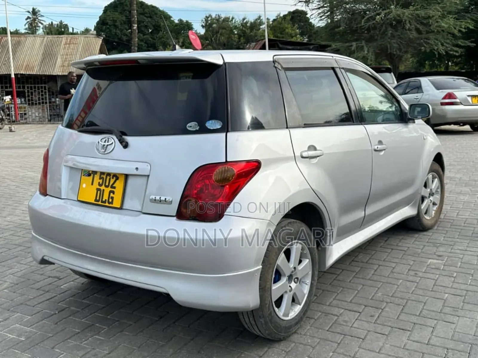 Toyota IST 2005 Silver