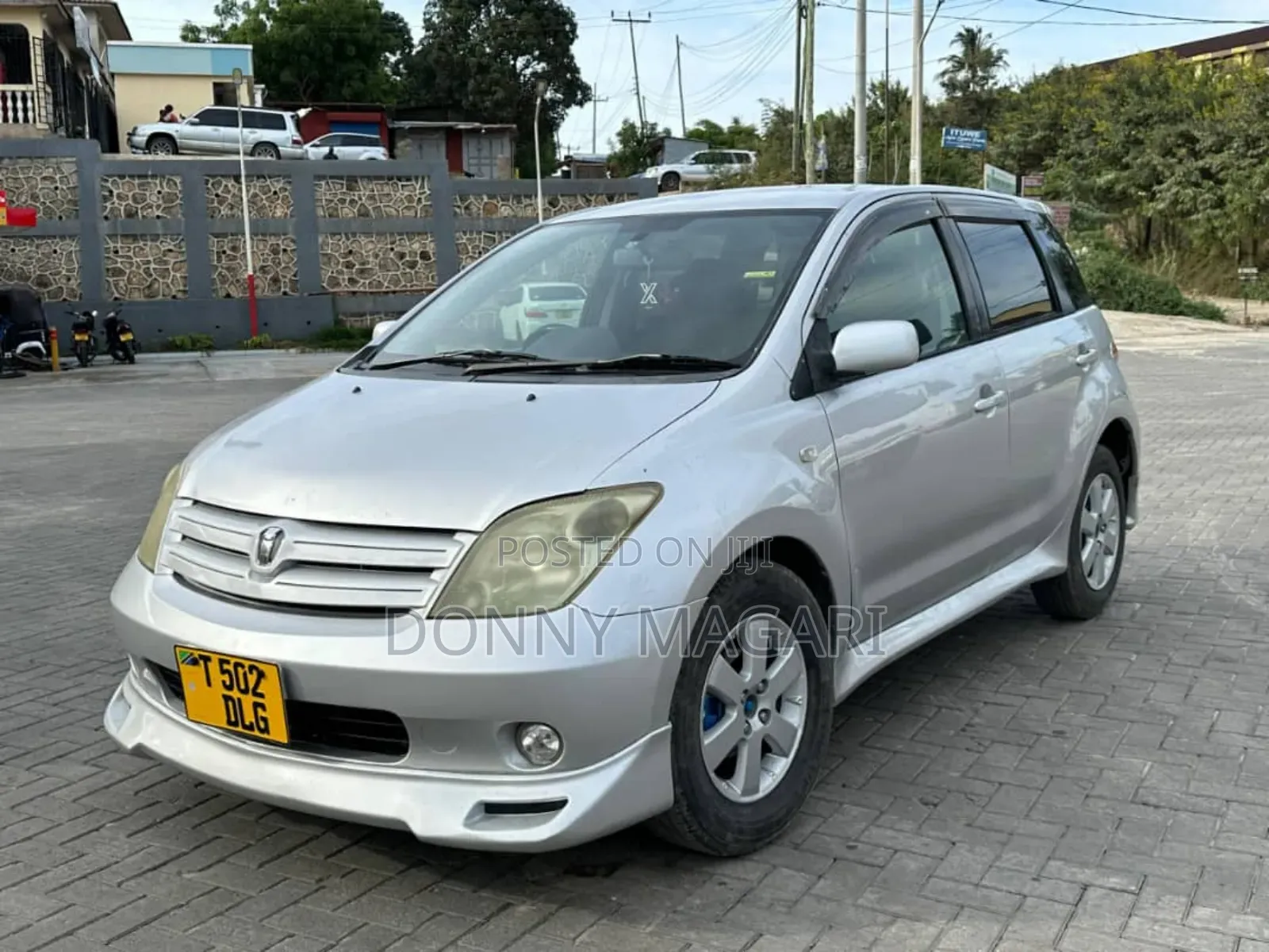 Toyota IST 2005 Silver