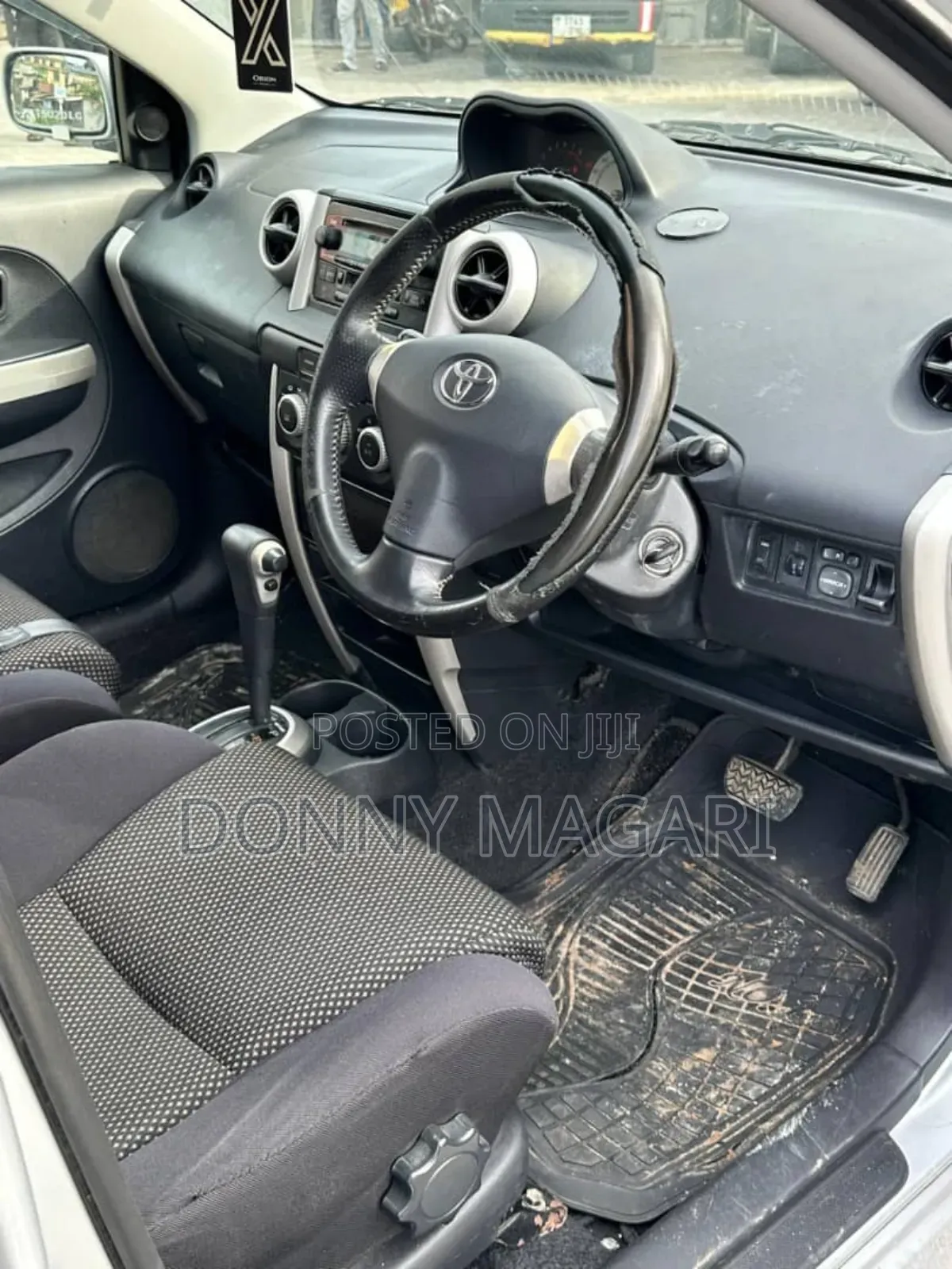 Toyota IST 2005 Silver