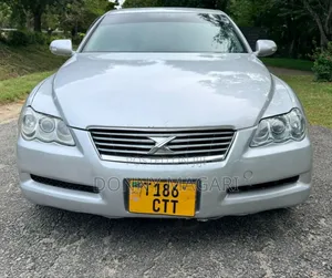 Toyota Mark X 2005 Silver