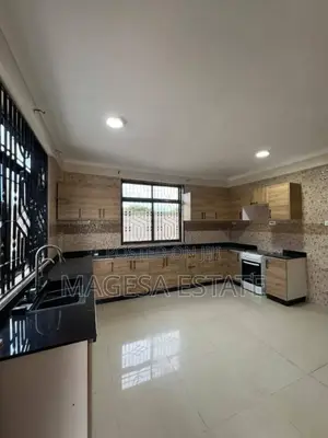 5bdrm House in Mbwen, Mbweni for rent