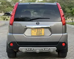 Nissan X-Trail 2.0 Petrol XE 2009 Gray