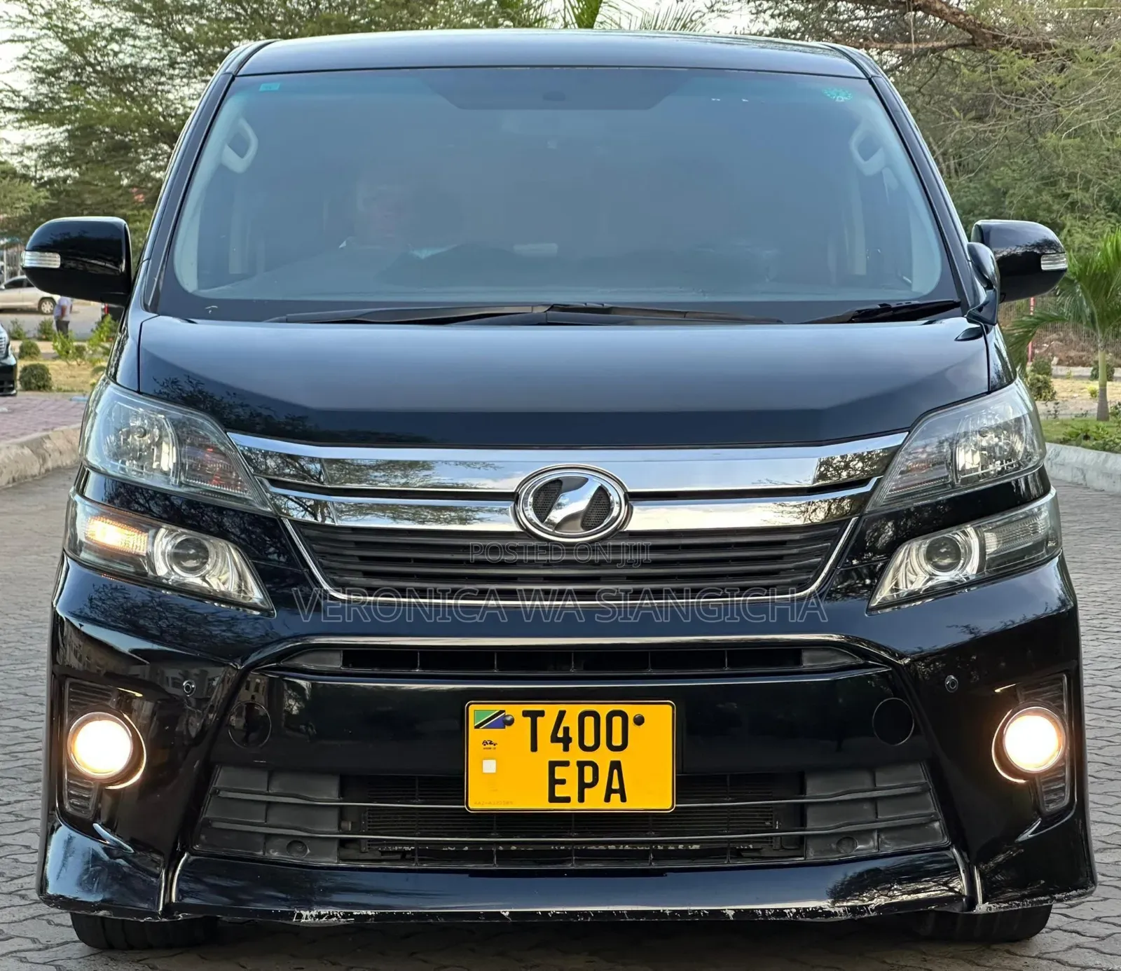 Toyota Vellfire 2013 Black