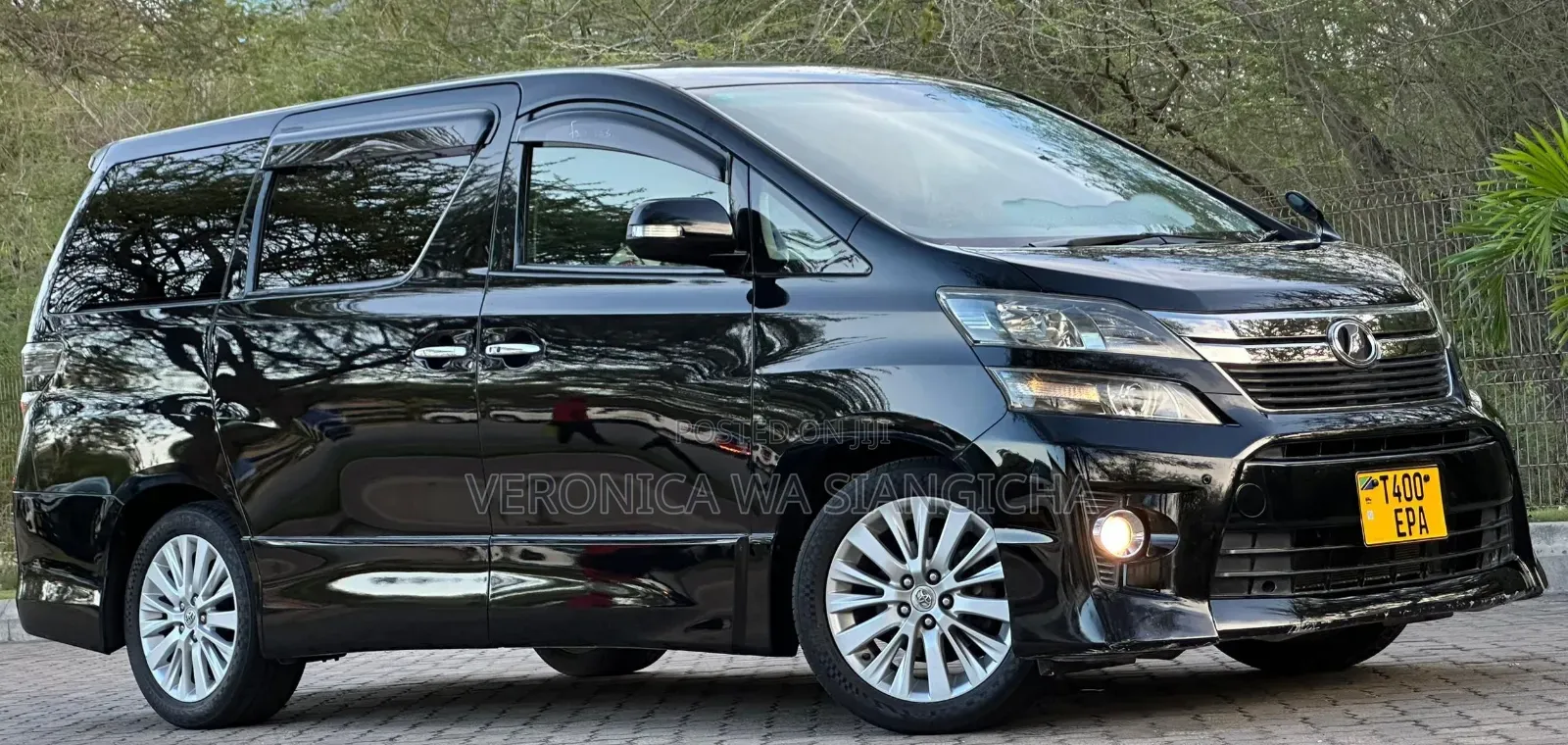 Toyota Vellfire 2013 Black