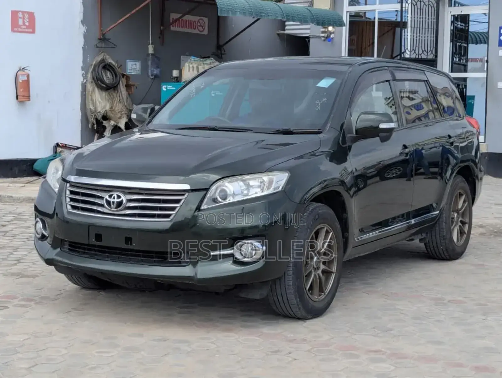 Toyota Vanguard 2010 Green