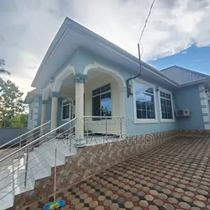 4bdrm House in Goba for sale