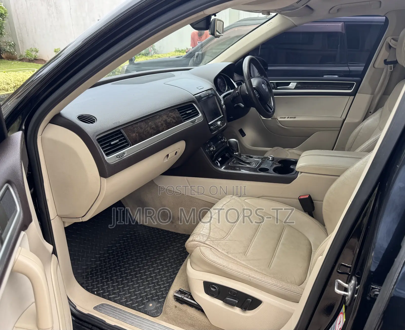 Volkswagen Touareg 2015 Black
