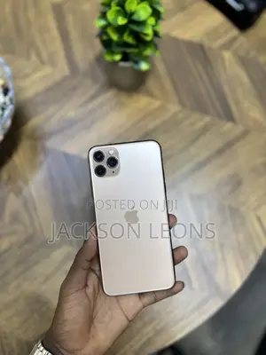 Apple iPhone 11 Pro Max 64 GB Gold