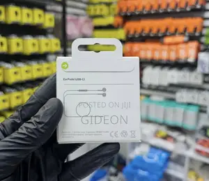 Apple Earpods Type C Connector