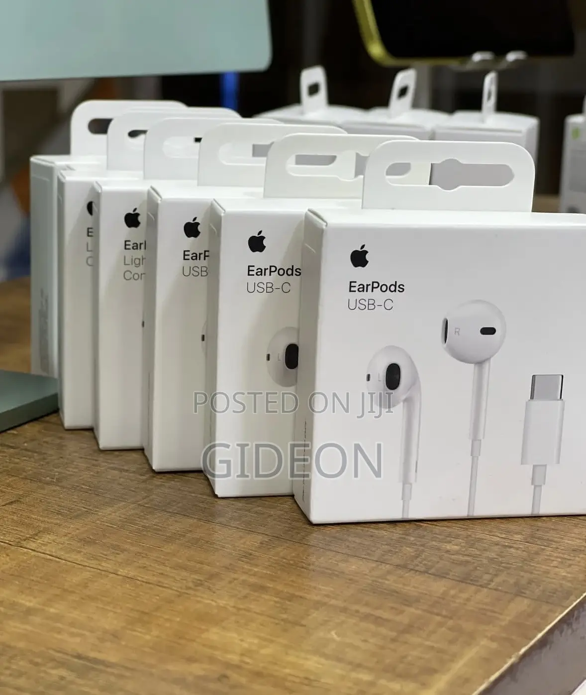 Apple Earpods Type C Connector