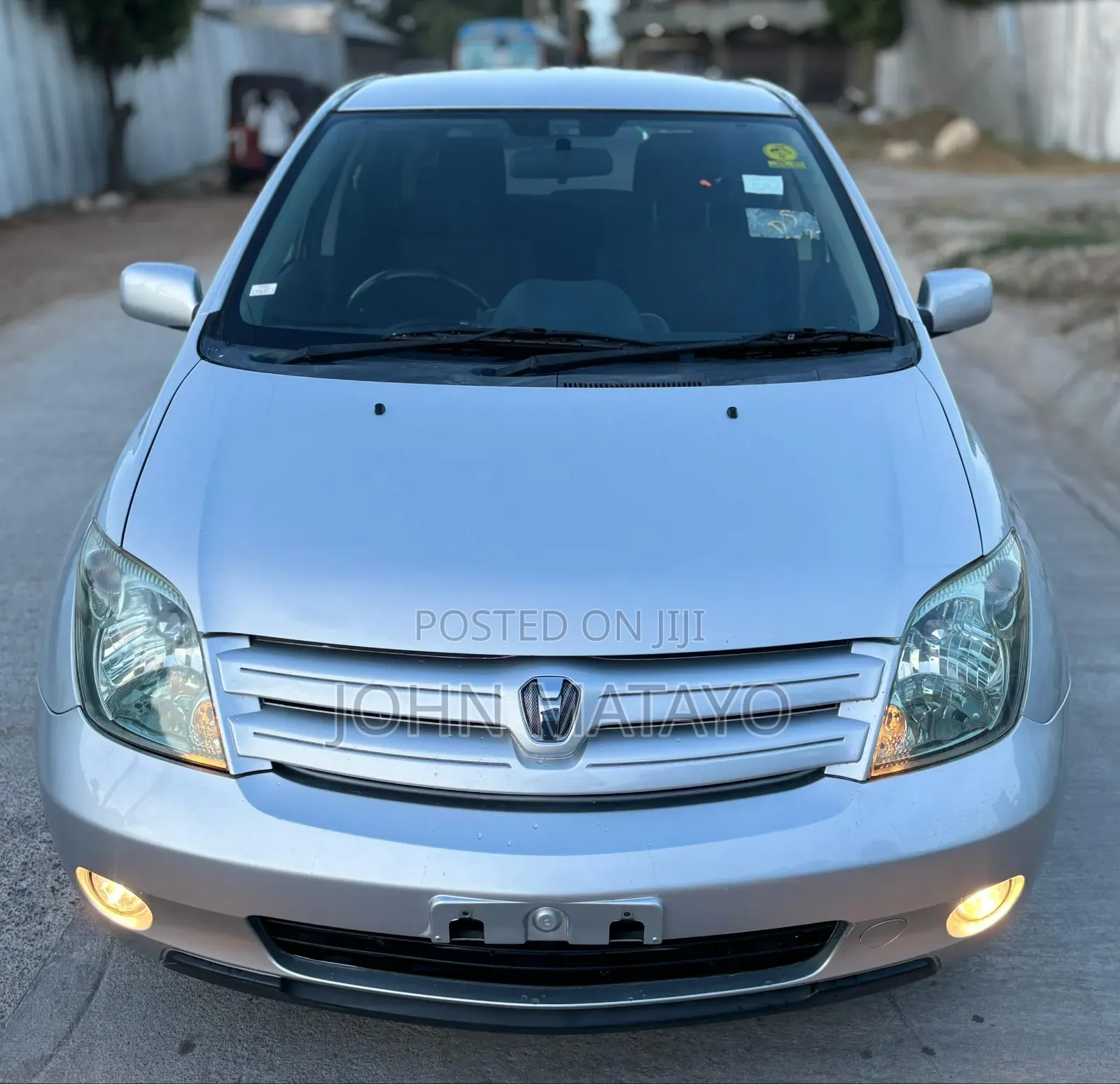 Toyota IST 2003 Silver