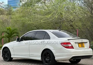 Mercedes-Benz C-Class 2009 White