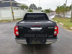 Toyota Hilux 2020 Black