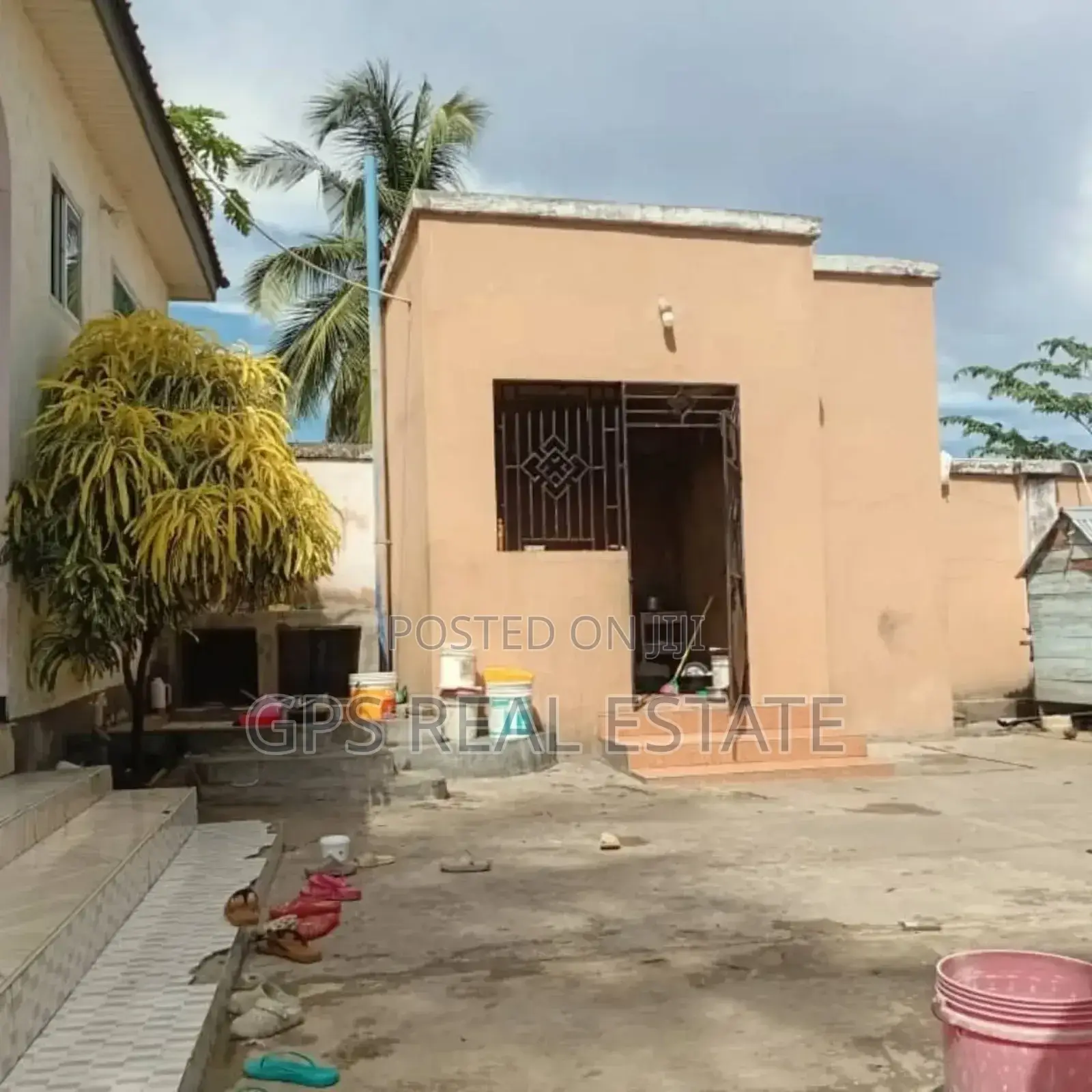 3bdrm House in Msongola, Ilala for sale